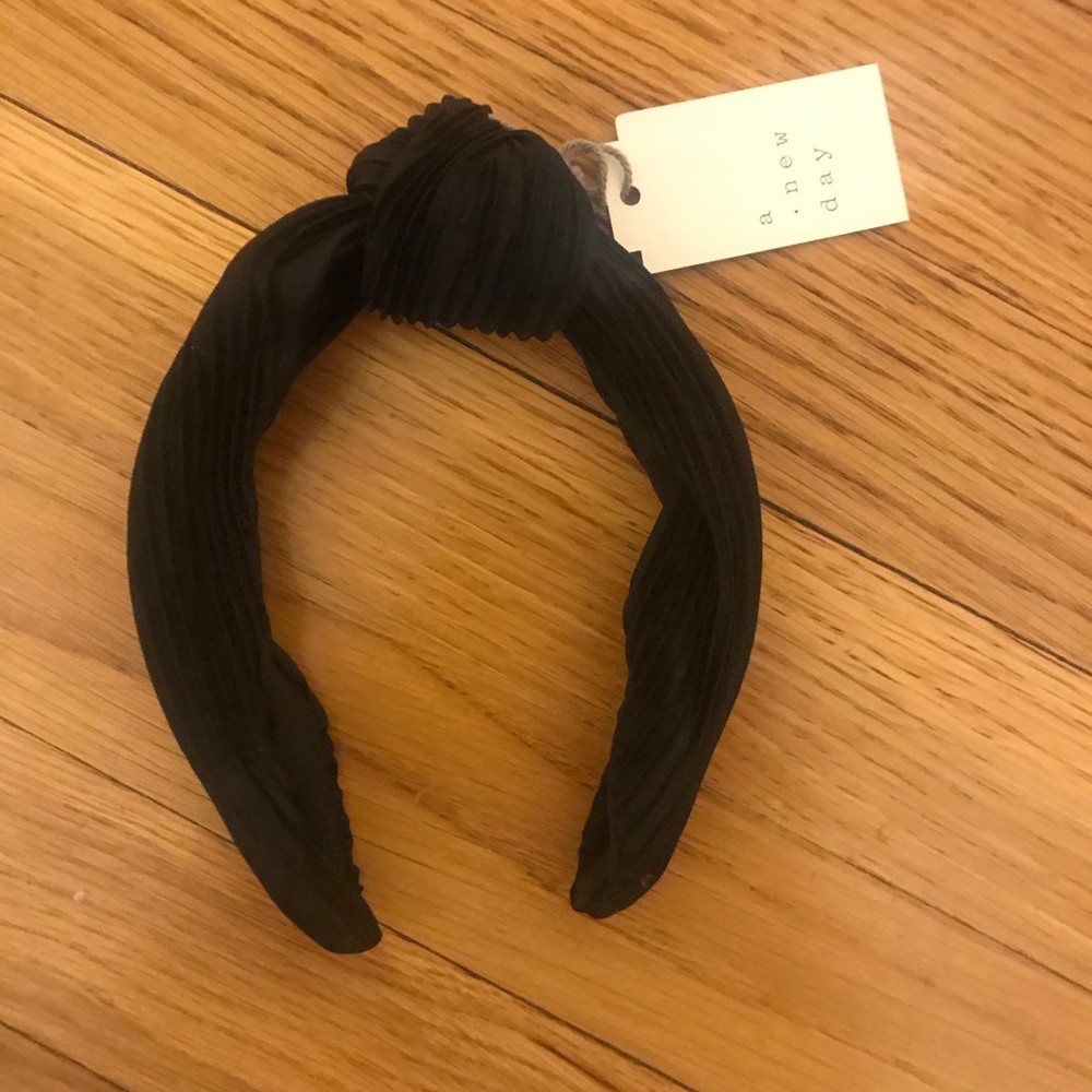 Black Headband